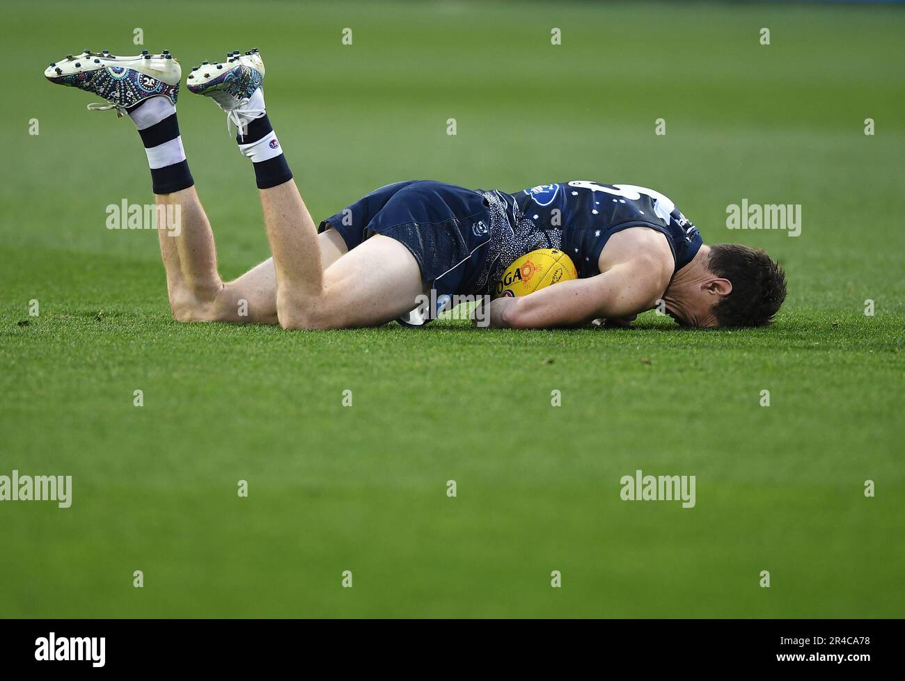 Jeremy Cameron de los Gatos reacciona durante el partido de la Ronda 11 de la AFL entre los Gatos Geelong y los GWS Giants en el estadio GMHBA en Geelong, el sábado 27 de mayo de 2023.(AAP Image/Julian Smith) SIN ARCHIVO, USO EDITORIAL SOLAMENTE