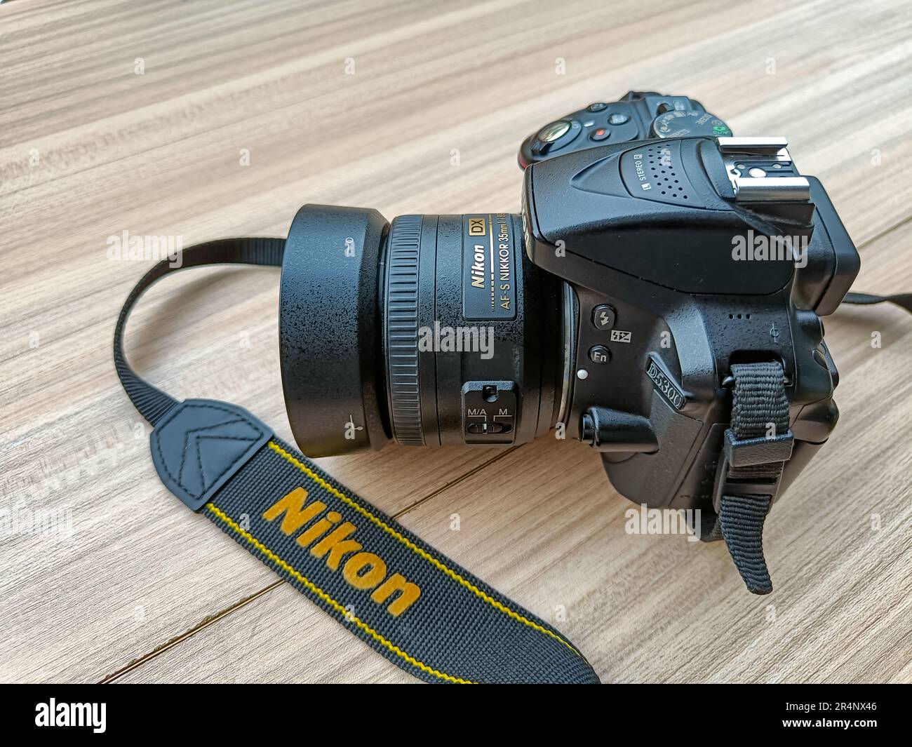 D5300 fotografías e imágenes de alta resolución - Alamy