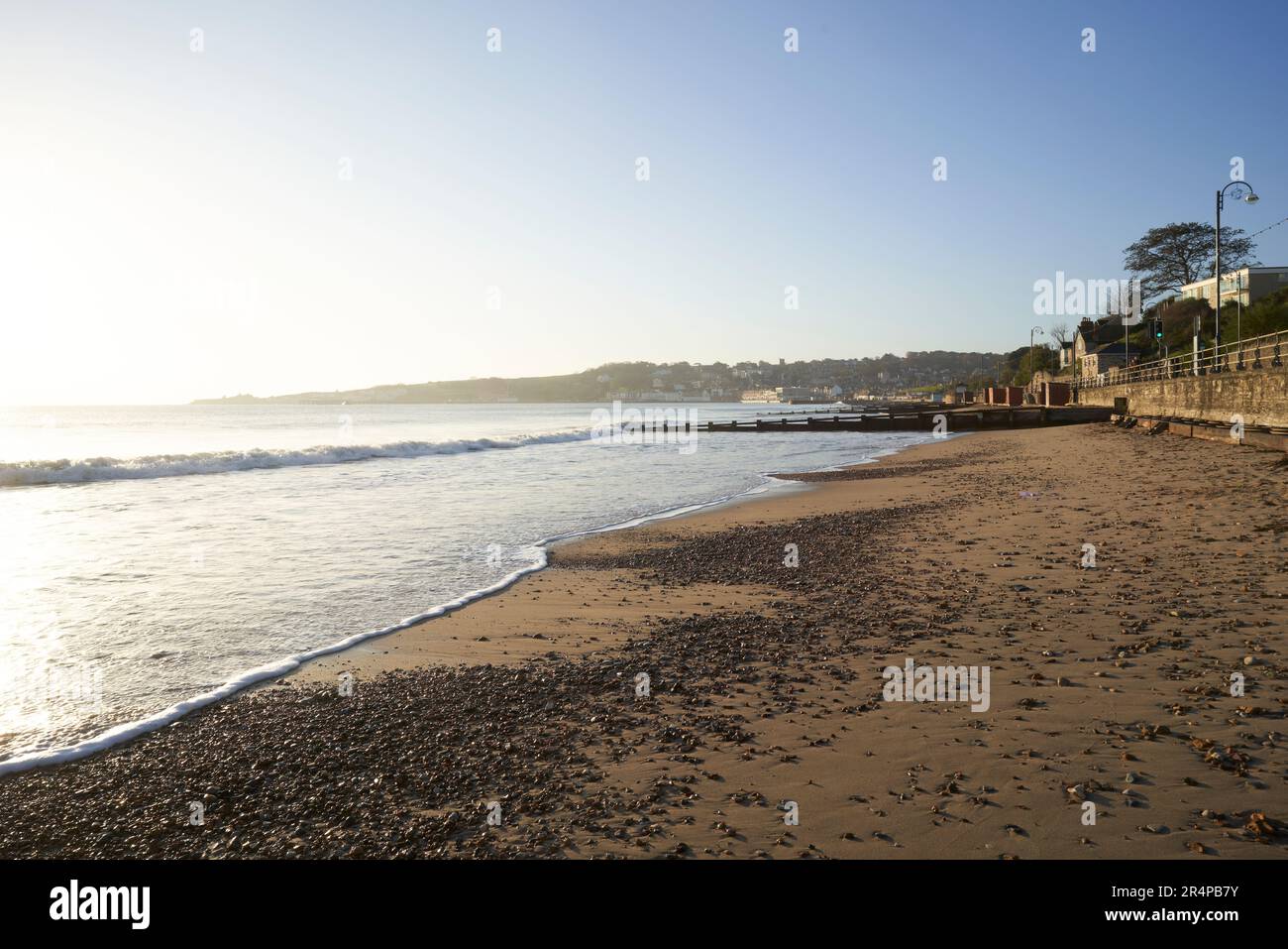 La playa en Swanage, Dorset, Reino Unido Foto de stock