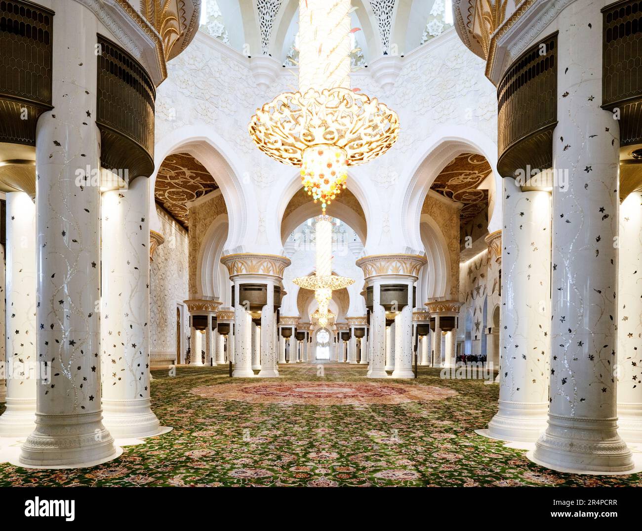 La Gran Mezquita Sheikh Zayed, Abu Dhabi, Emiratos Árabes Unidos Foto de stock