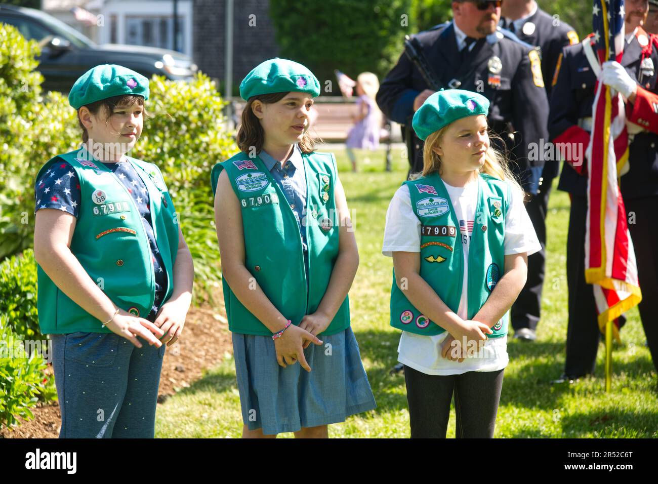 Evento del Día de los Caídos. Dennis, Massachusetts, (Cape Cod), Estados Unidos. Chica cuenta dispuesta a participar en el evento. Foto de stock
