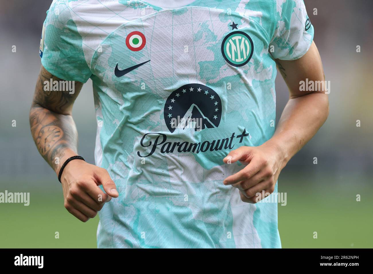 Turín, Italia, 3 de junio de 2023. El nuevo patrocinador del FC Internazionale, Paramount+, es visto por primera vez en la camiseta durante el partido de la Serie A en el Stadio Grande Torino, Turín. El crédito de la imagen debe leer: Jonathan Moscrop / Sportimage Foto de stock