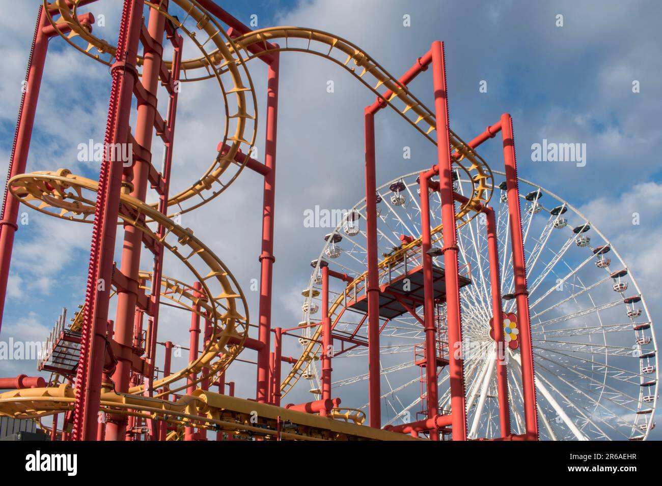 Movimiento del parque de atracciones fotografías e imágenes de alta  resolución - Página 2 - Alamy