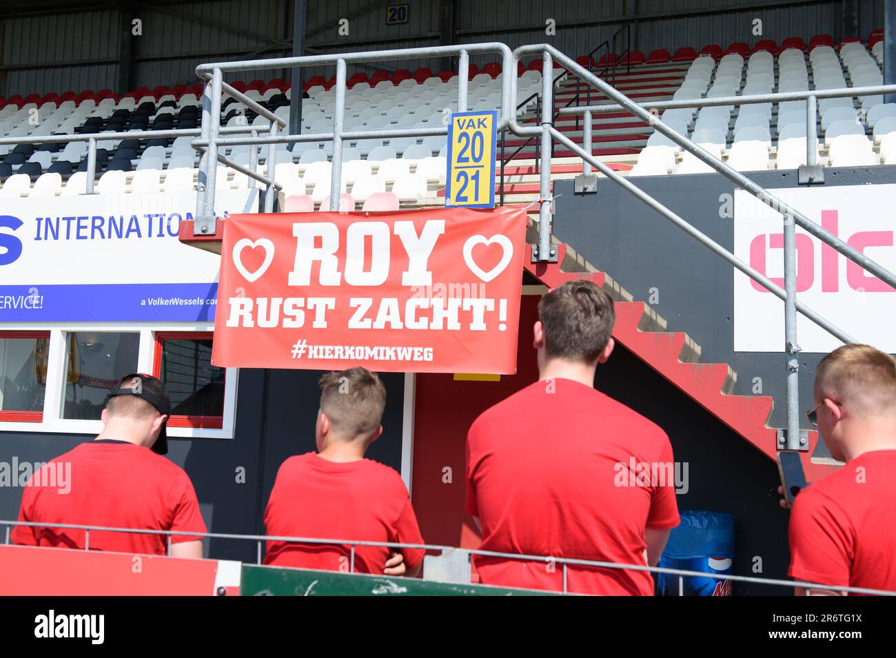 Emmen Los compañeros del fallecido Roy