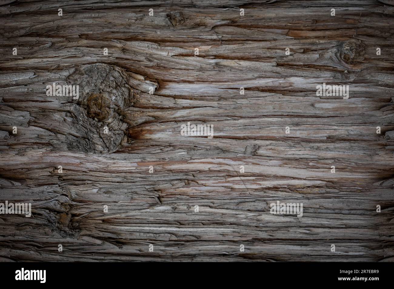 Paneles de madera para revestir superficies.