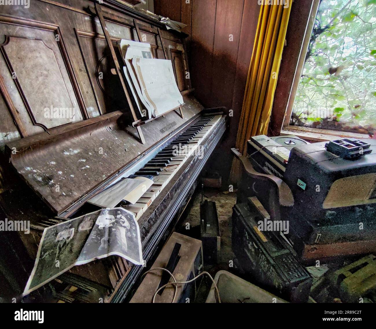 Los secretos del piano fotografías e imágenes de alta resolución - Alamy