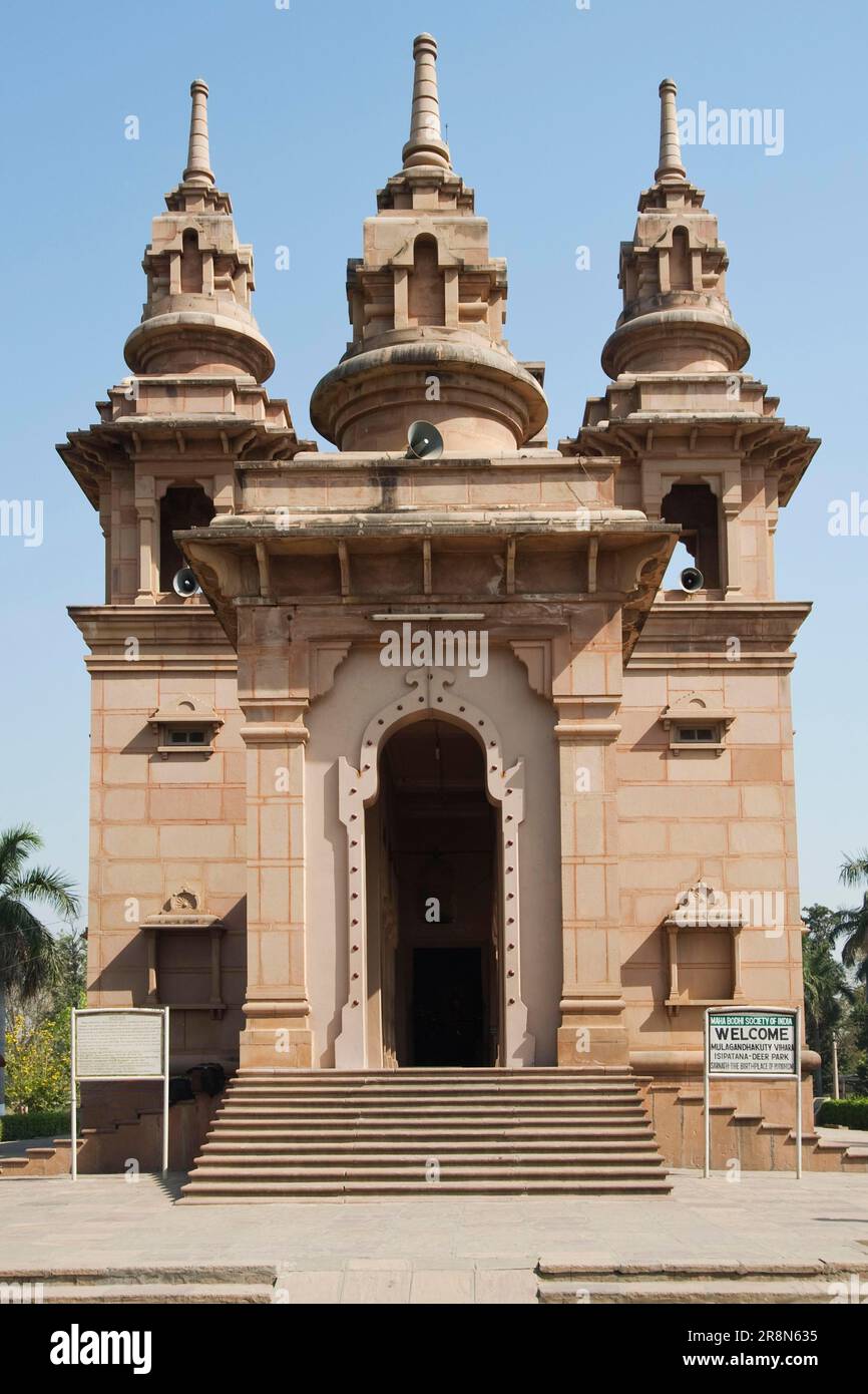 Mulagandha Kuti Vihara Temple, Sarnath, Uttar Pradesh, India Foto de stock