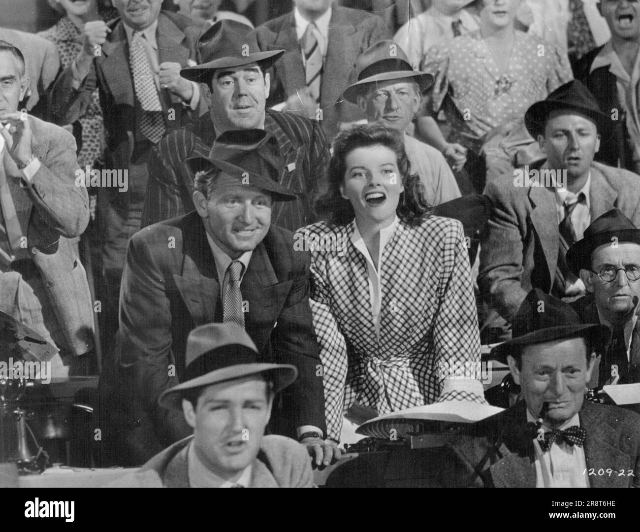 Spencer Tracy y Katherine Hepburn - estrellas de 'Mujer del Año' en el canal 7 el jueves a las 9,30 pm. 18 de junio de 1952. Foto de stock