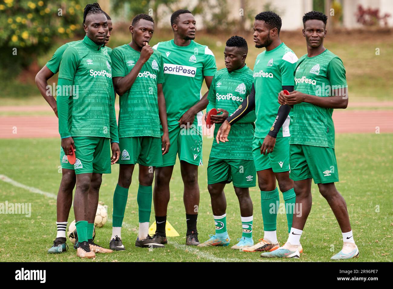 Nairobi, Kenia. 23 de junio de 2023. Los jugadores de Gor Mahia