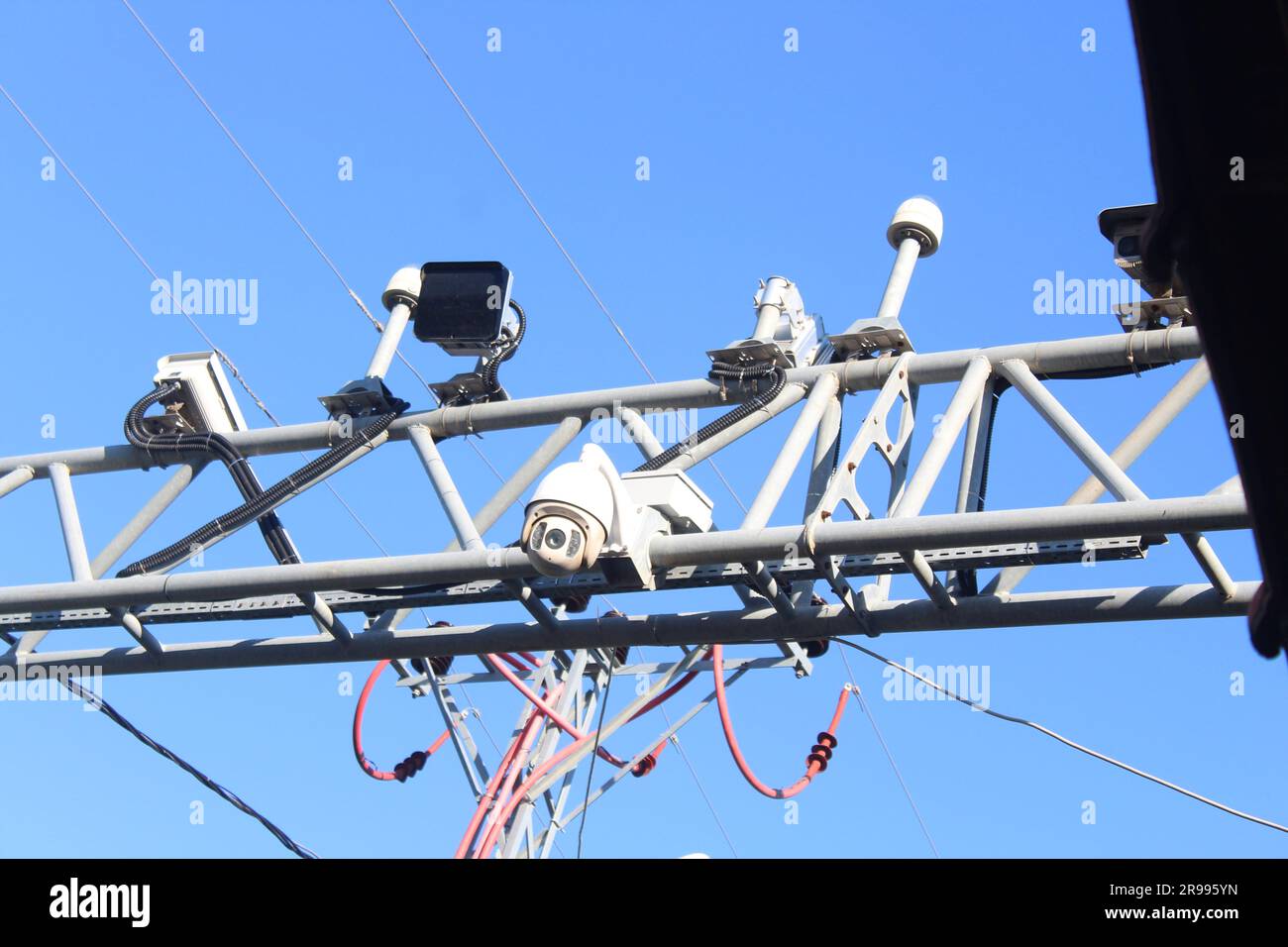 Cámara de seguridad de 360 grados fotografías e imágenes de alta resolución  - Alamy