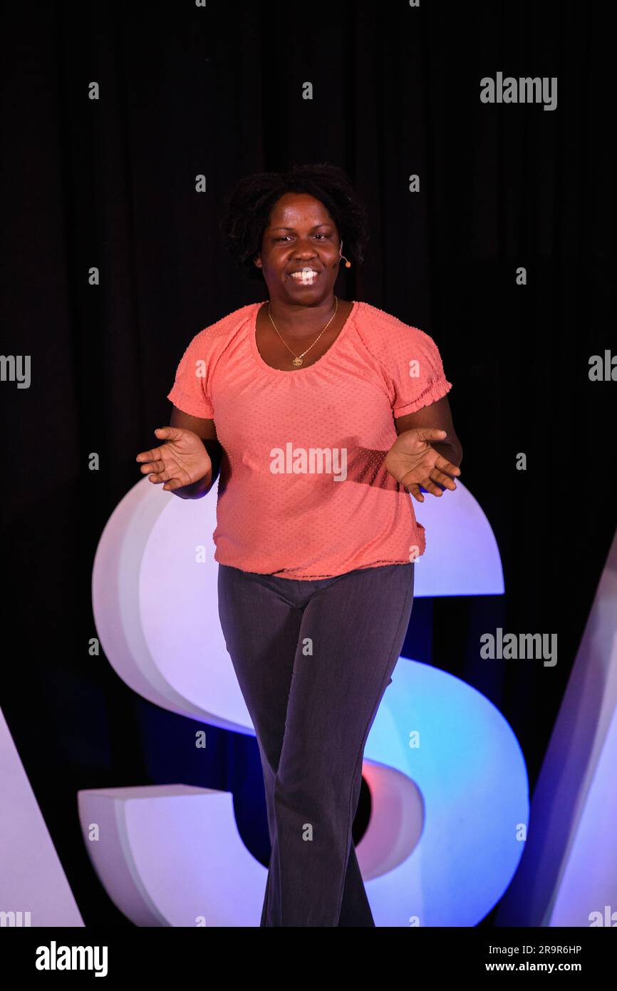 La NASA habla. Lakesha Flowers, representante de Recursos Humanos