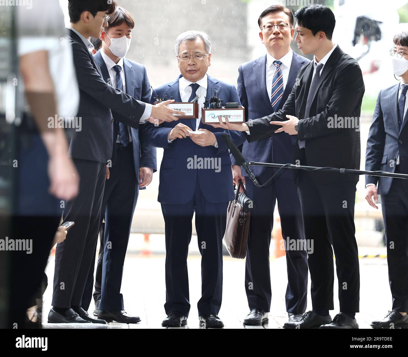 El Ex Fiscal Especial Park Young So C Responde A Las Preguntas De Los el-ex-fiscal-especial-park-young-so-c-responde-a-las-preguntas-de-los