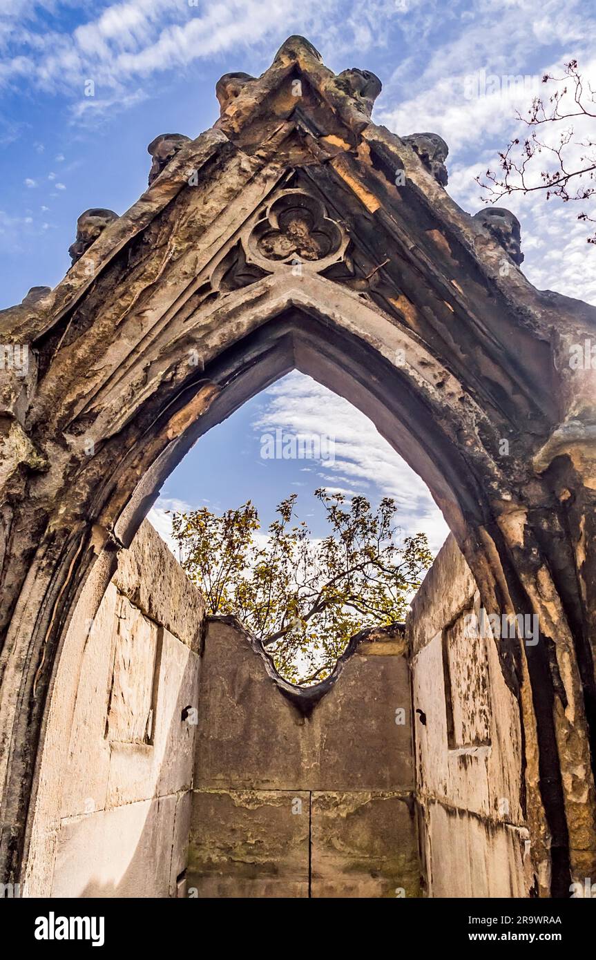 Una vista del Pere Lachaise, el cementerio más famoso de París con las