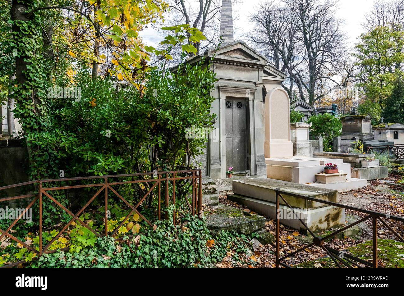 Una vista del Pere Lachaise, el cementerio más famoso con las tumbas de