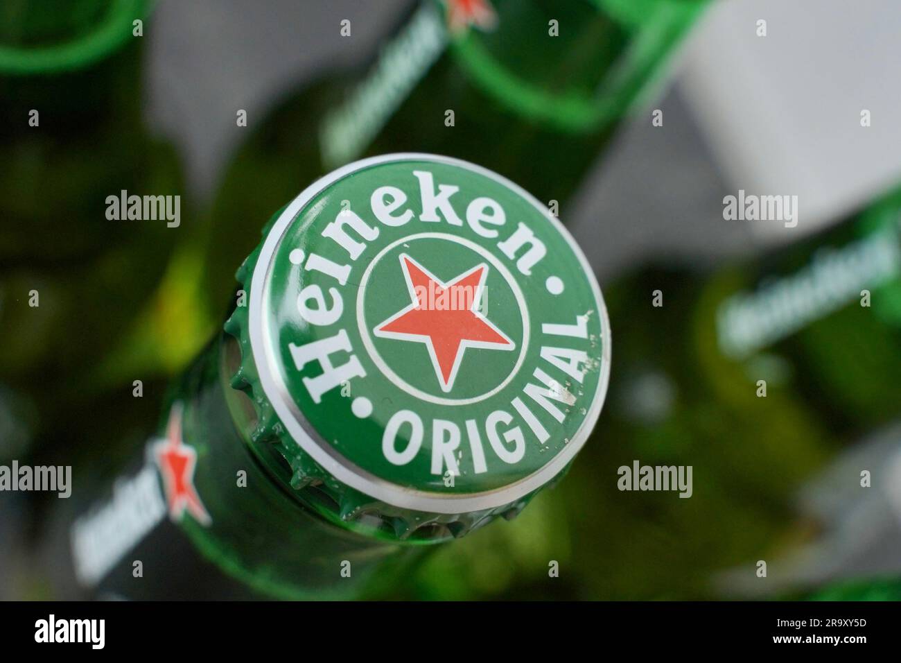 Rockford, IL 27 june2023Heineken, cerveza. Una botella de cerveza