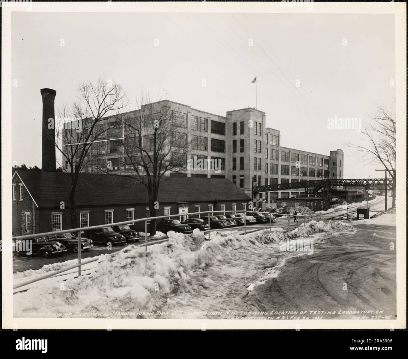 Vista exterior de la tienda de fabricación eléctrica, Somersworth, New
