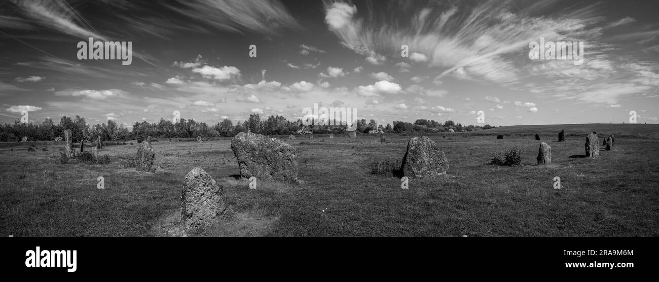 Los Devil's Quoits Neolítico tardío henge y círculo de piedra cerca de Stanton Harcourt, Oxfordshire, Reino Unido Foto de stock