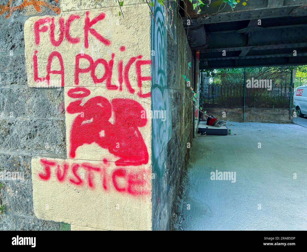 París, Francia, Violencia antipolicial Graffitti en Walll en el 12º distrito 'F CK La Policía' Foto de stock