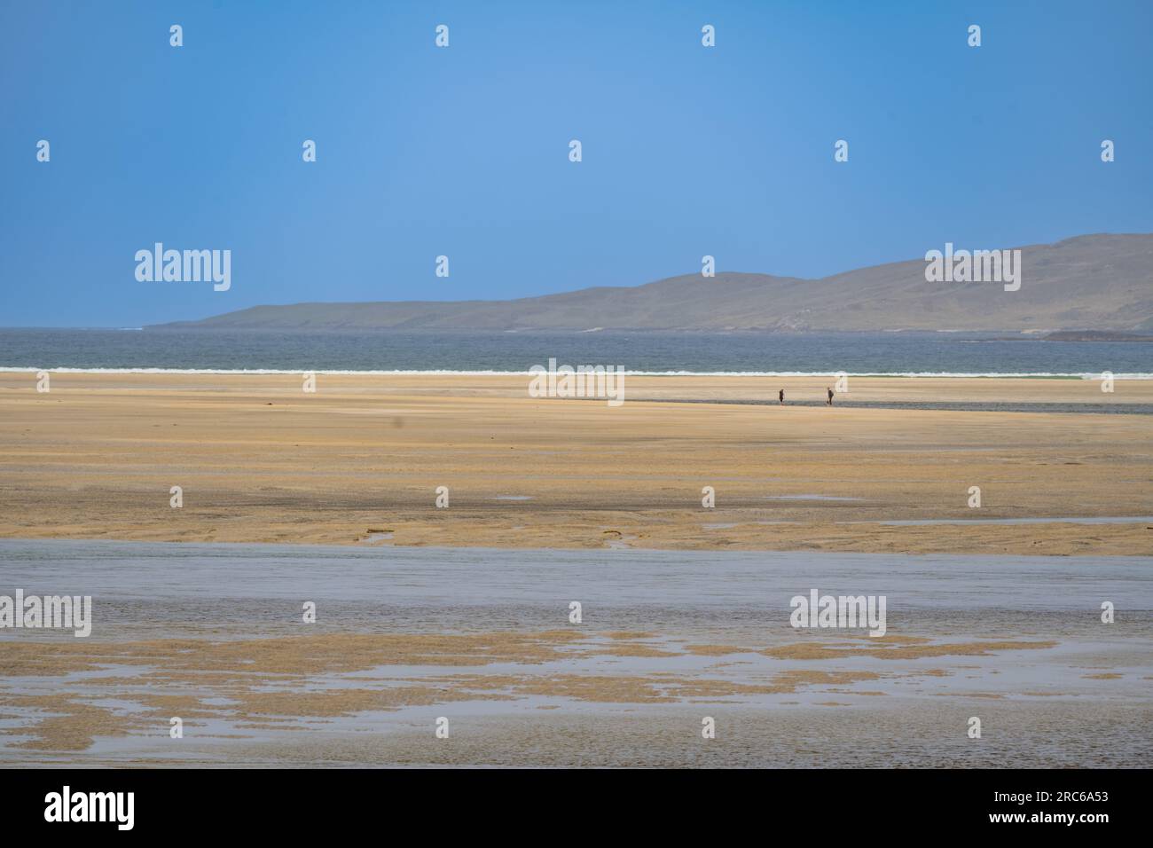 La playa en Luskentyre la isla de Harris Foto de stock