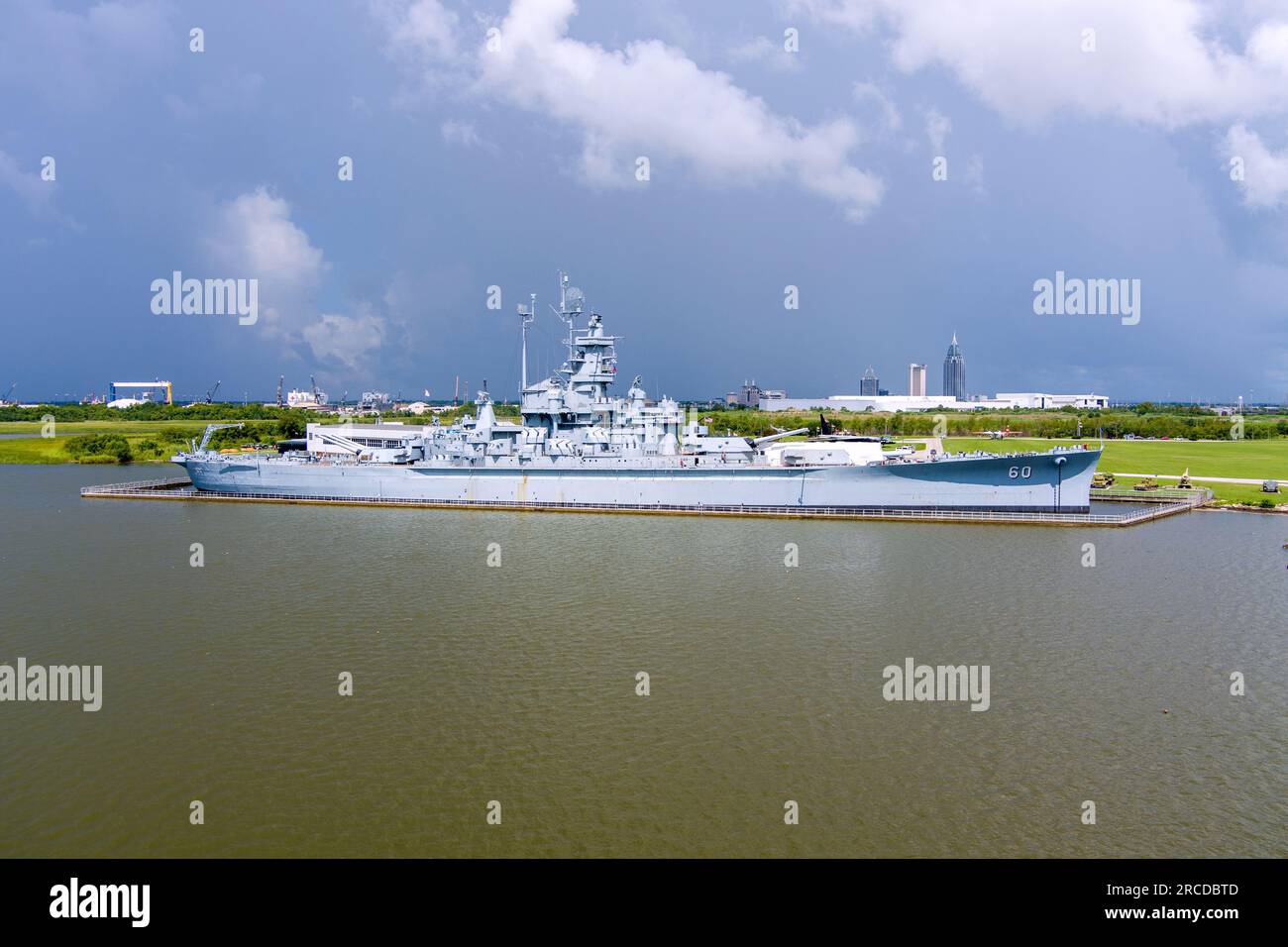 El USS Alabama Battleship en Mobile Bay Foto de stock