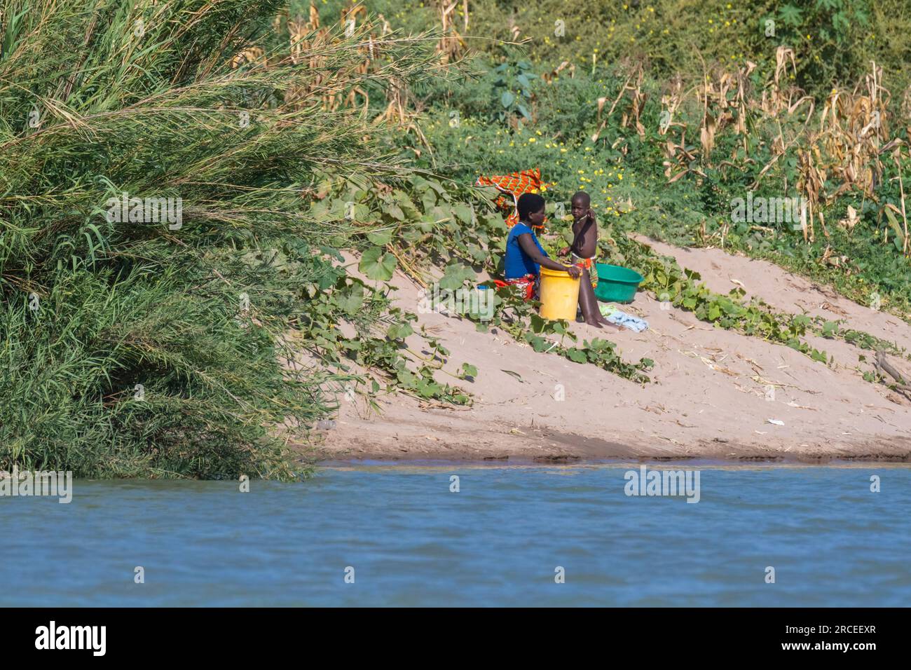 Río Hoanib en Namibia Foto de stock