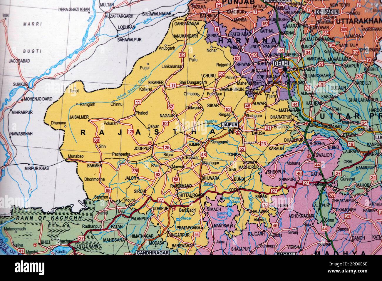 mapa del norte de la india con las fronteras del estado de rajasthan, punjab, haryana en cerca u Foto de stock