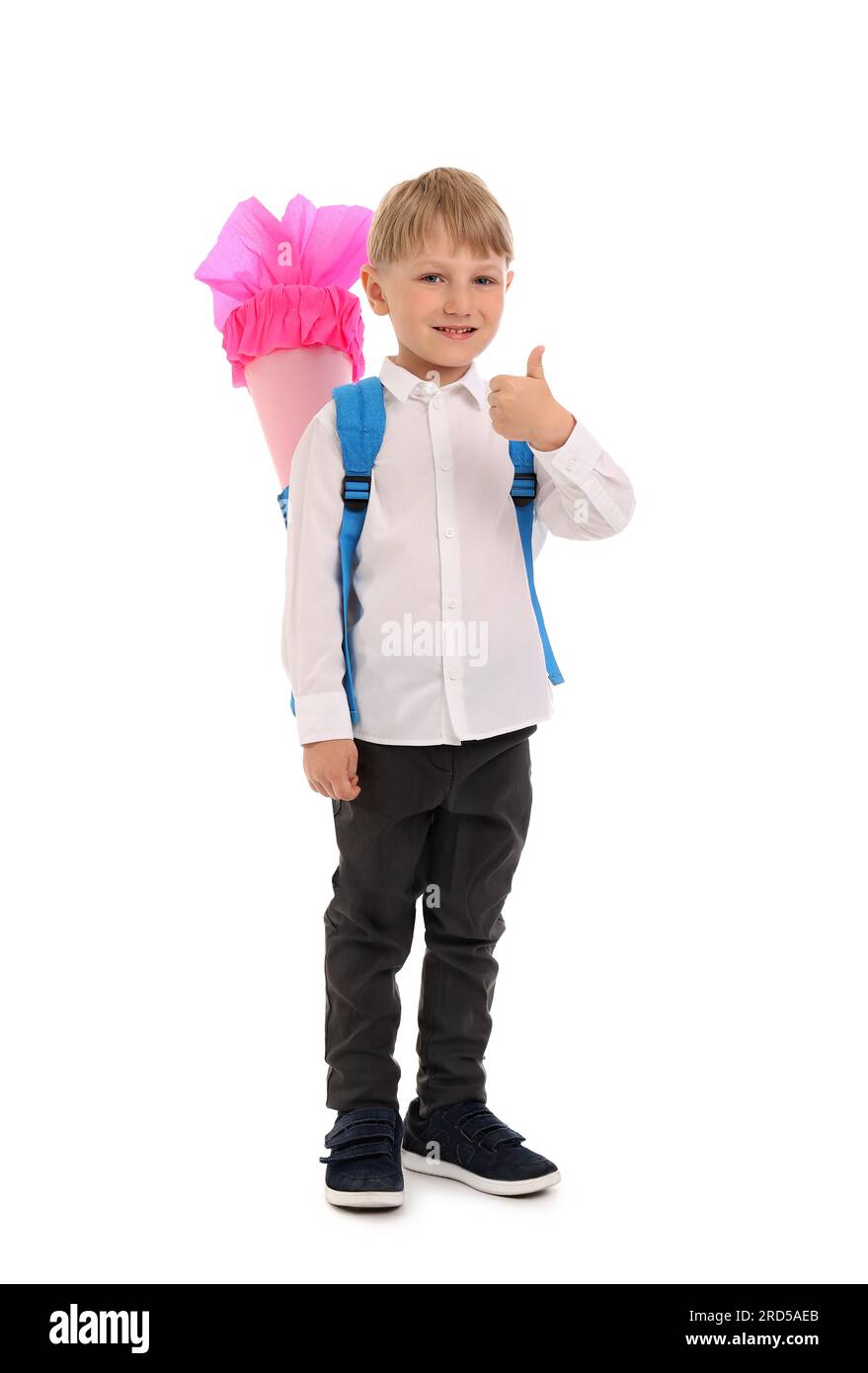 Una niña de 6 años de llevar su mochila escolar Fotografía de stock - Alamy