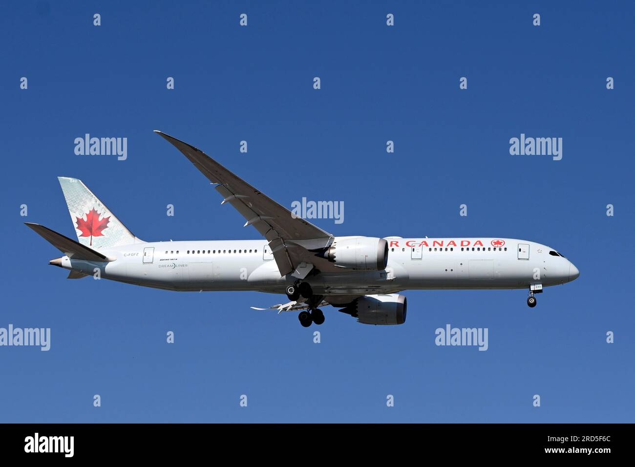 Aircraft Air Canada, Boeing 787-9 Dreamliner, C-FGFZ Foto de stock