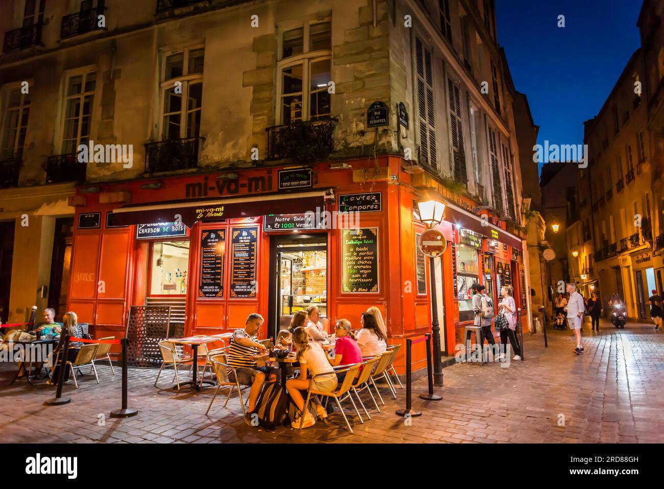 Restaurante falafel, barrio de Le Marais, París, Francia Foto de stock