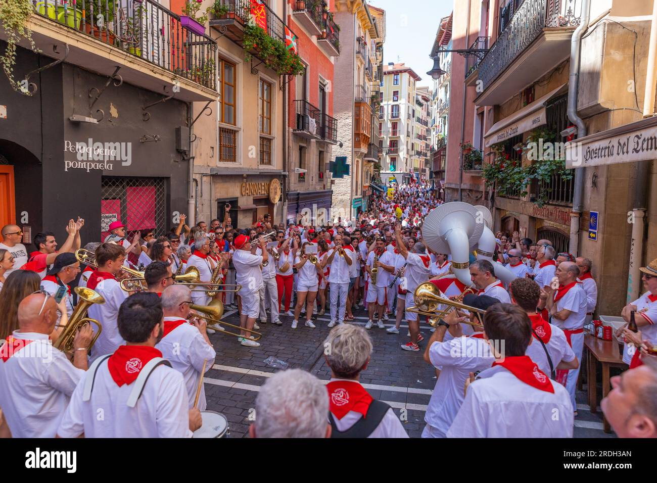 Pamplona, España 09 de julio de 2023 La gente celebra la fiesta de