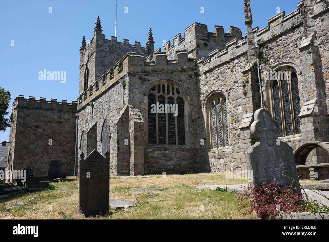 Beaumaris iglesia en la isla de Anglesey en el norte de Gales, Reino Unido Foto de stock