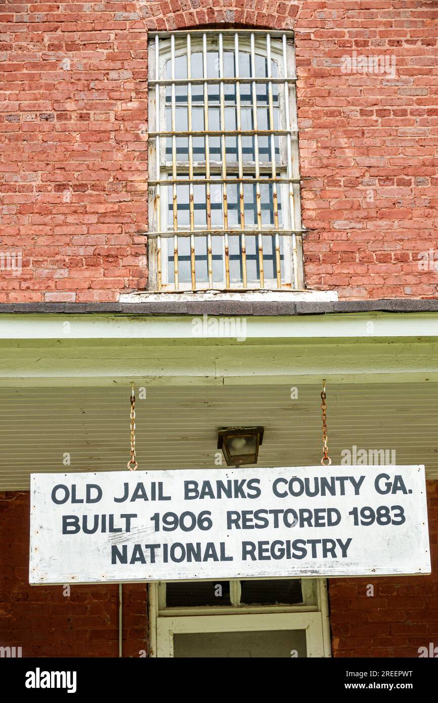 Homer Georgia, la antigua cárcel del condado de Banks, edificio de ladrillo histórico restaurado, exterior, entrada Foto de stock