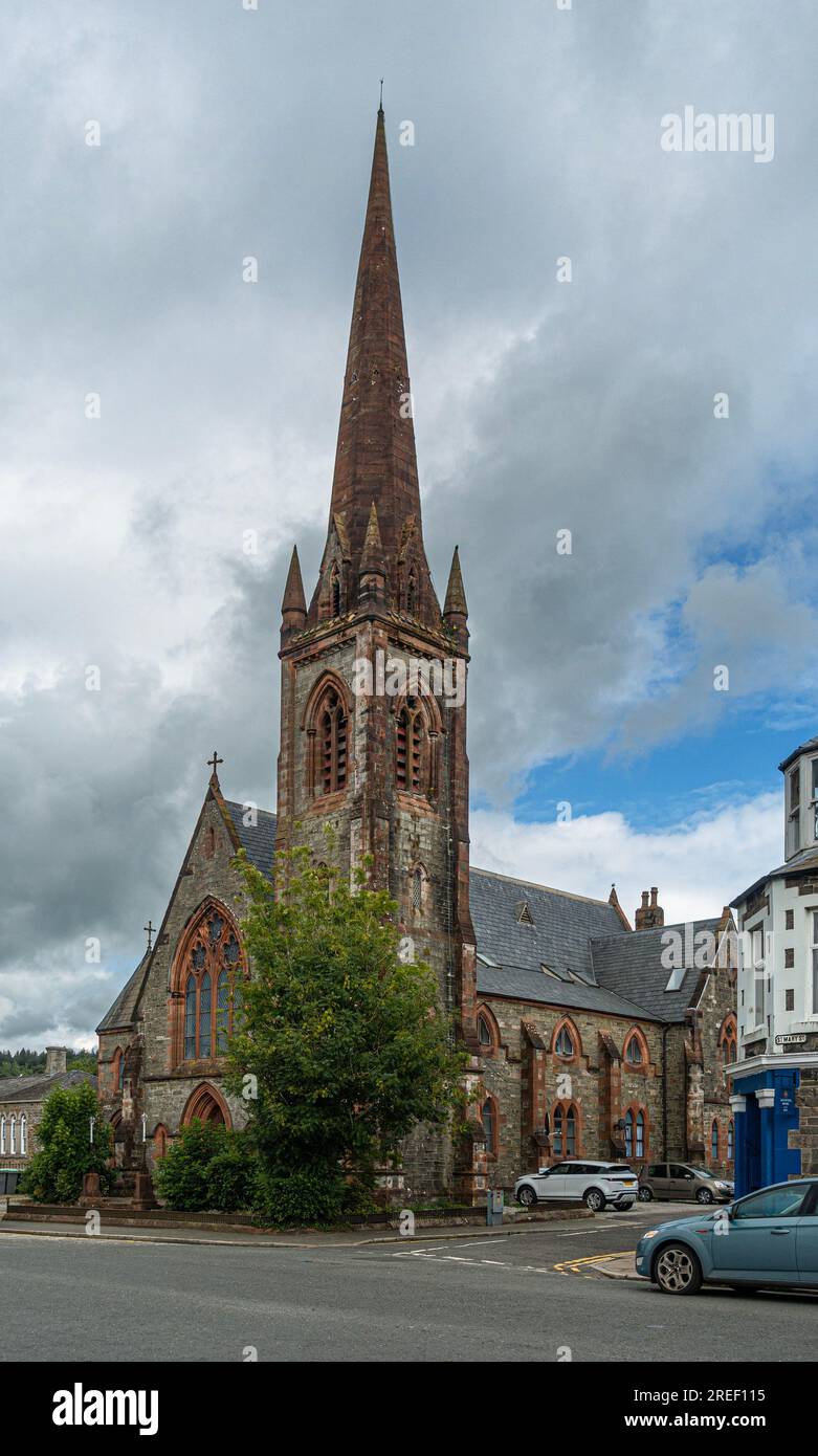 La antigua iglesia de St Marys (1874, John Honeyman), ahora convertida