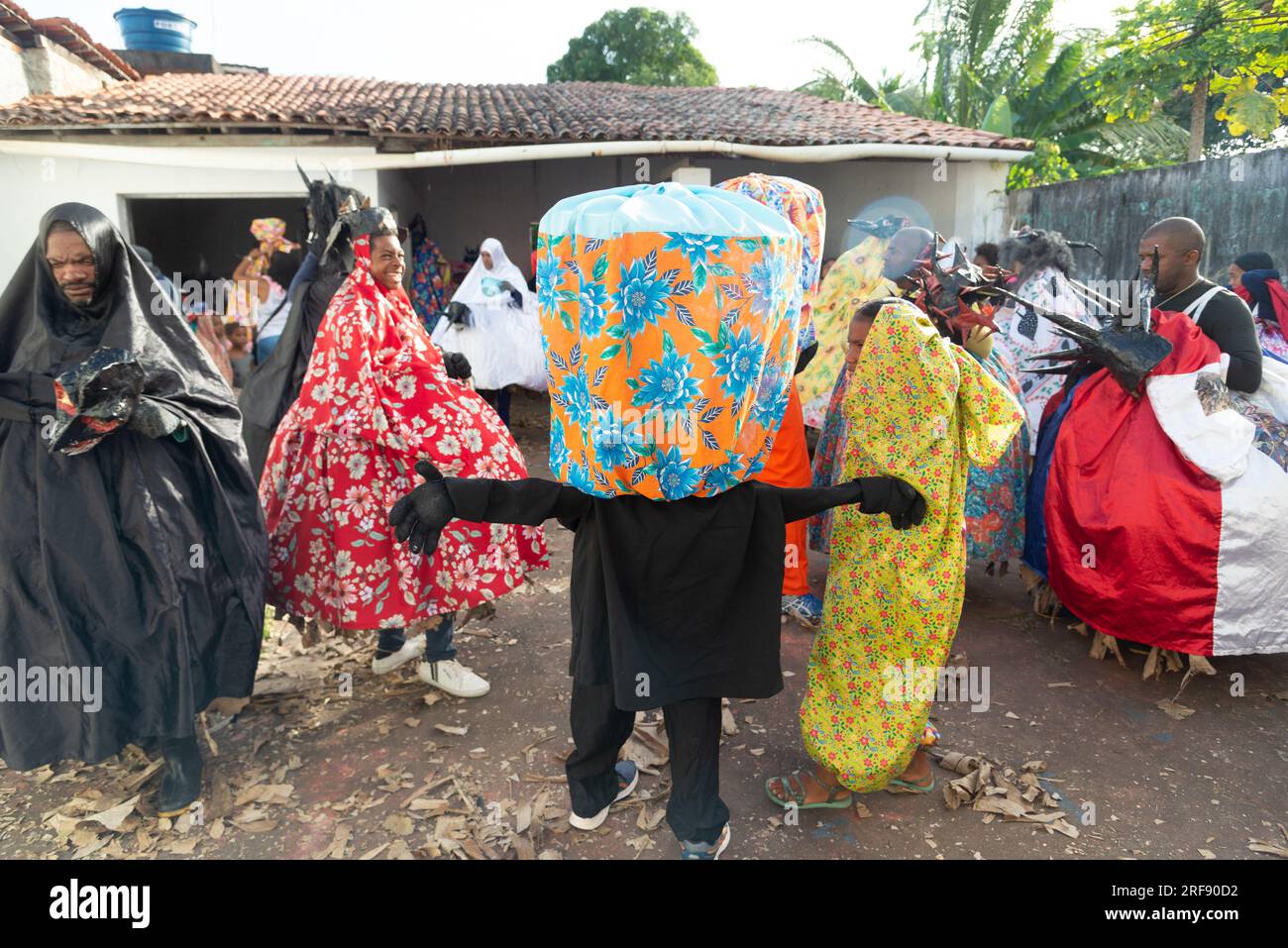 Banco de imagens : assustador, dia das Bruxas, roupas, Capacete, cara,  escultura, mascarar, cabeça, monstro, arrepiante, Horror, traje, Masque,  mal, amedrontar, personagem fictício, Máscara do dia das bruxas 1080x1920 -  - 783674 - Imagens Gratuitas