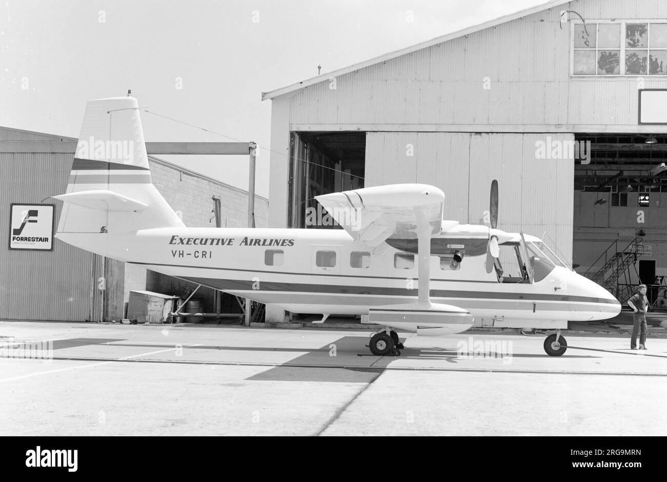 GAF Nomad 22B VH-CRI (msn 53) (GAF - Fábrica de Aviones Gubernamentales) de Executive Airlines, operado por H.C. Aviación en trineo. Voló por primera vez el 6 de junio de 1977 y operó en Australia como VH-CRI, el número: 53 fue comprado por la Fuerza Aérea de Filipinas en noviembre de 1990 y zanjado en el mar el 17 de diciembre de 2002. Foto de stock
