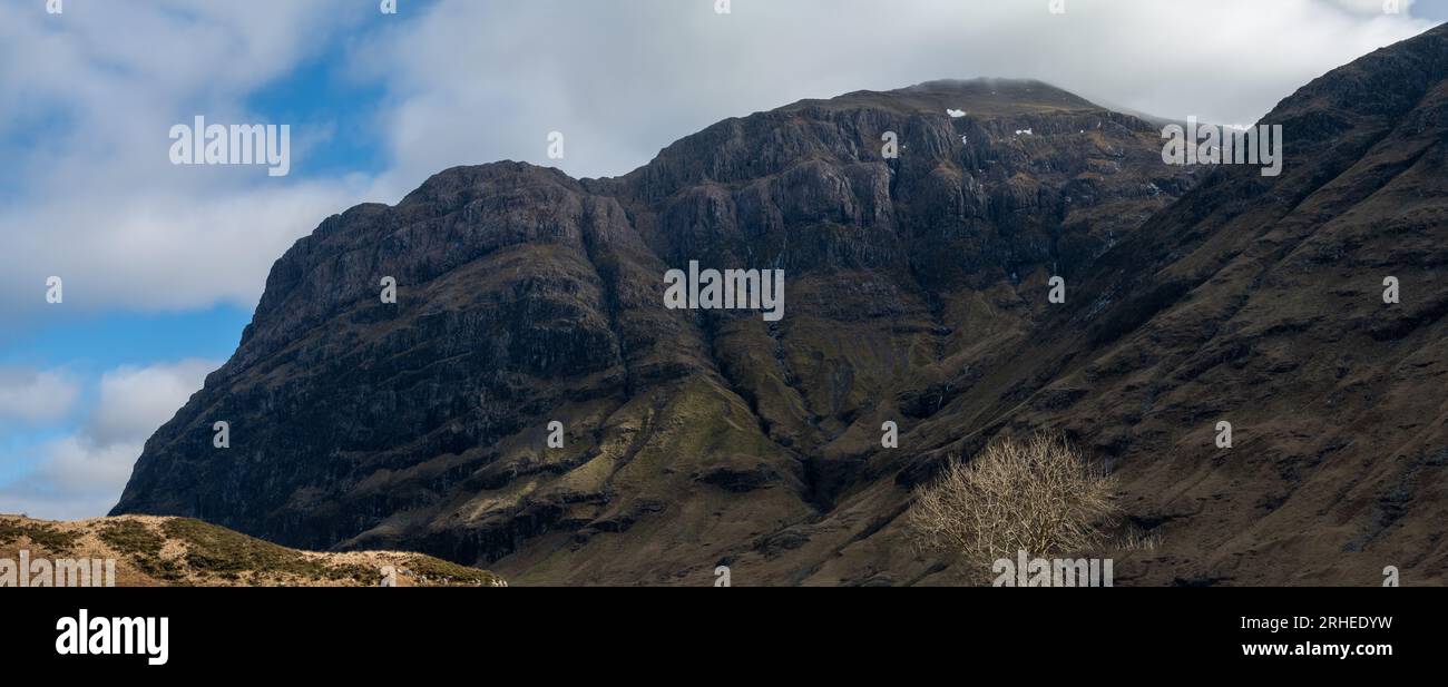 Panorama de montaña en Glencoe Foto de stock