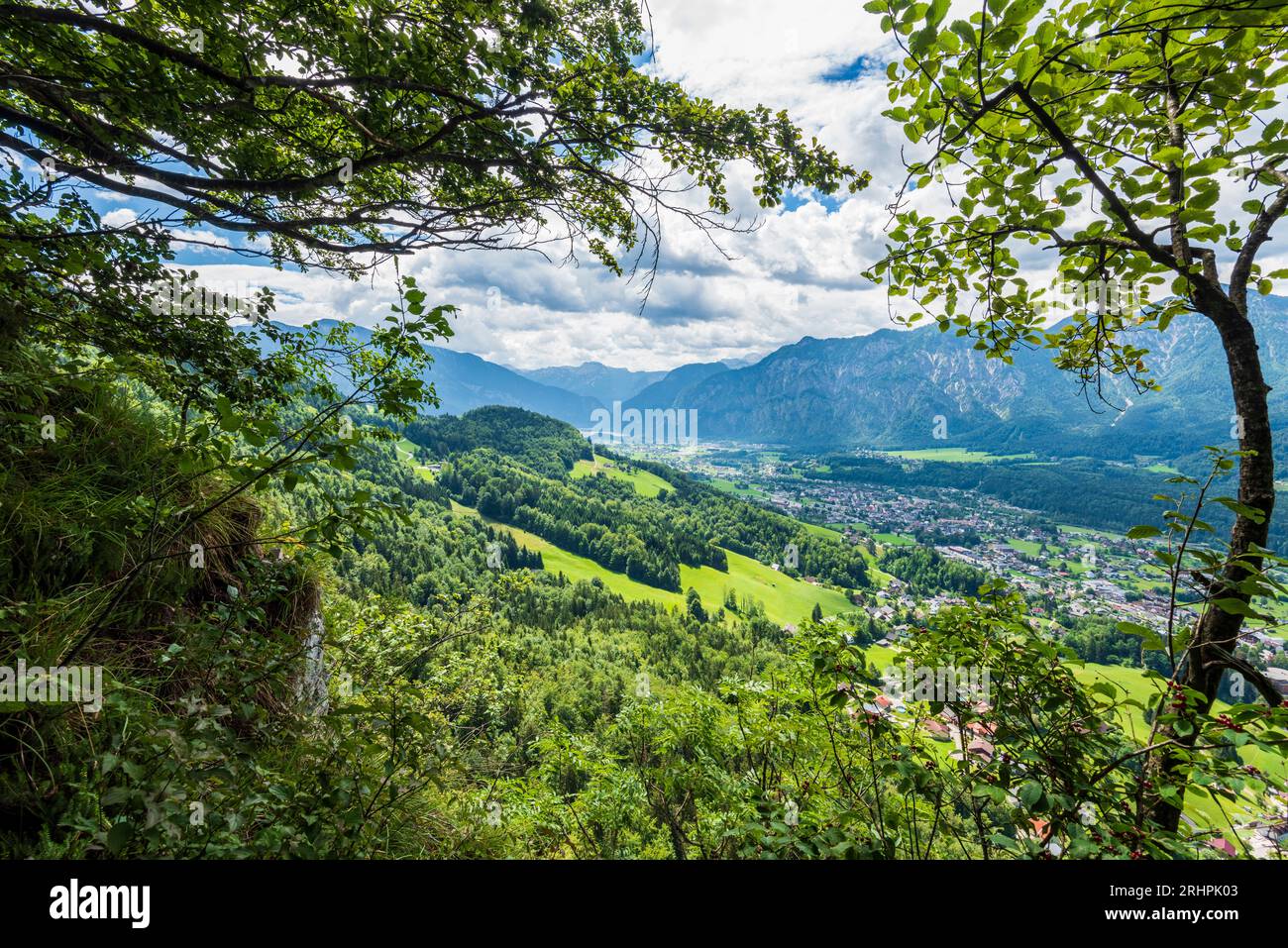 Vista desde la varita de Ewige en el Predigtstuhl cerca de Bad Goisern, Salzkammergut, Alta Austria, Austria Foto de stock