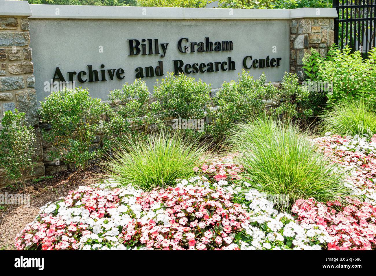 Charlotte Carolina del Norte, Billy Graham Archivo y Centro de Investigación centro, exterior, entrada principal, información de la señal Foto de stock