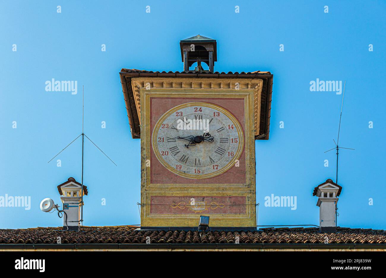 Italia Veneto Mel Ayuntamiento (Palazzo Zorzi - 1511) / Torre del Reloj Foto de stock