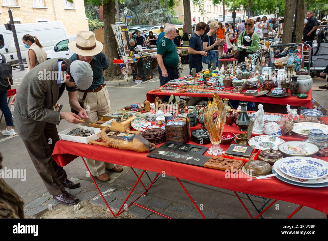 Mercado de pulgas Porte de Vanves. París. Francia, Europa. Foto de stock