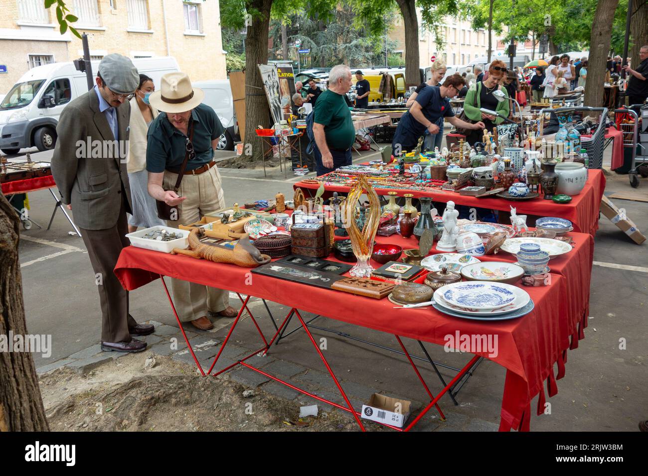 Mercado de pulgas Porte de Vanves. París. Francia, Europa. Foto de stock