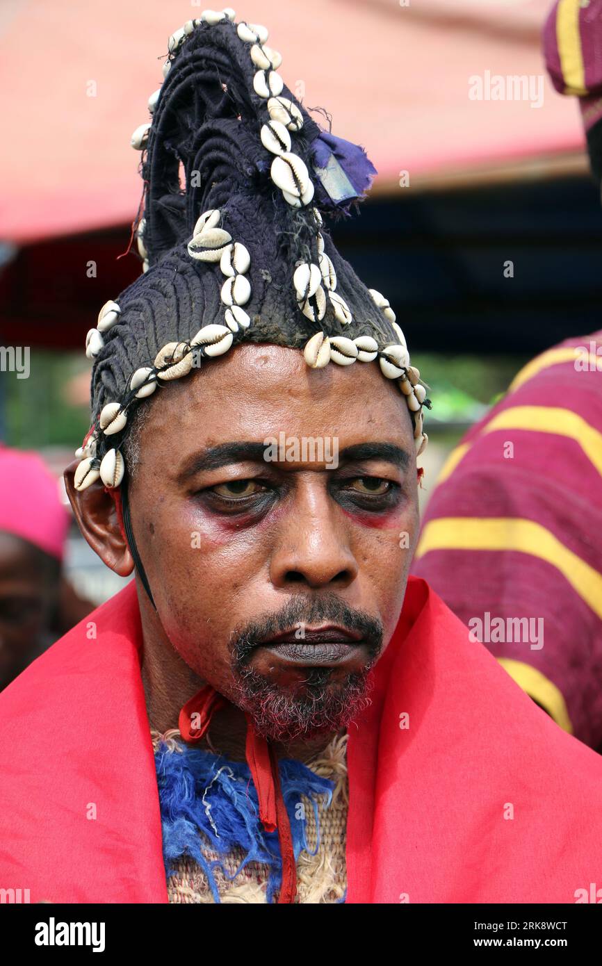 La encarnación viviente de Sàngó, lleva a los fieles a realizar uno de