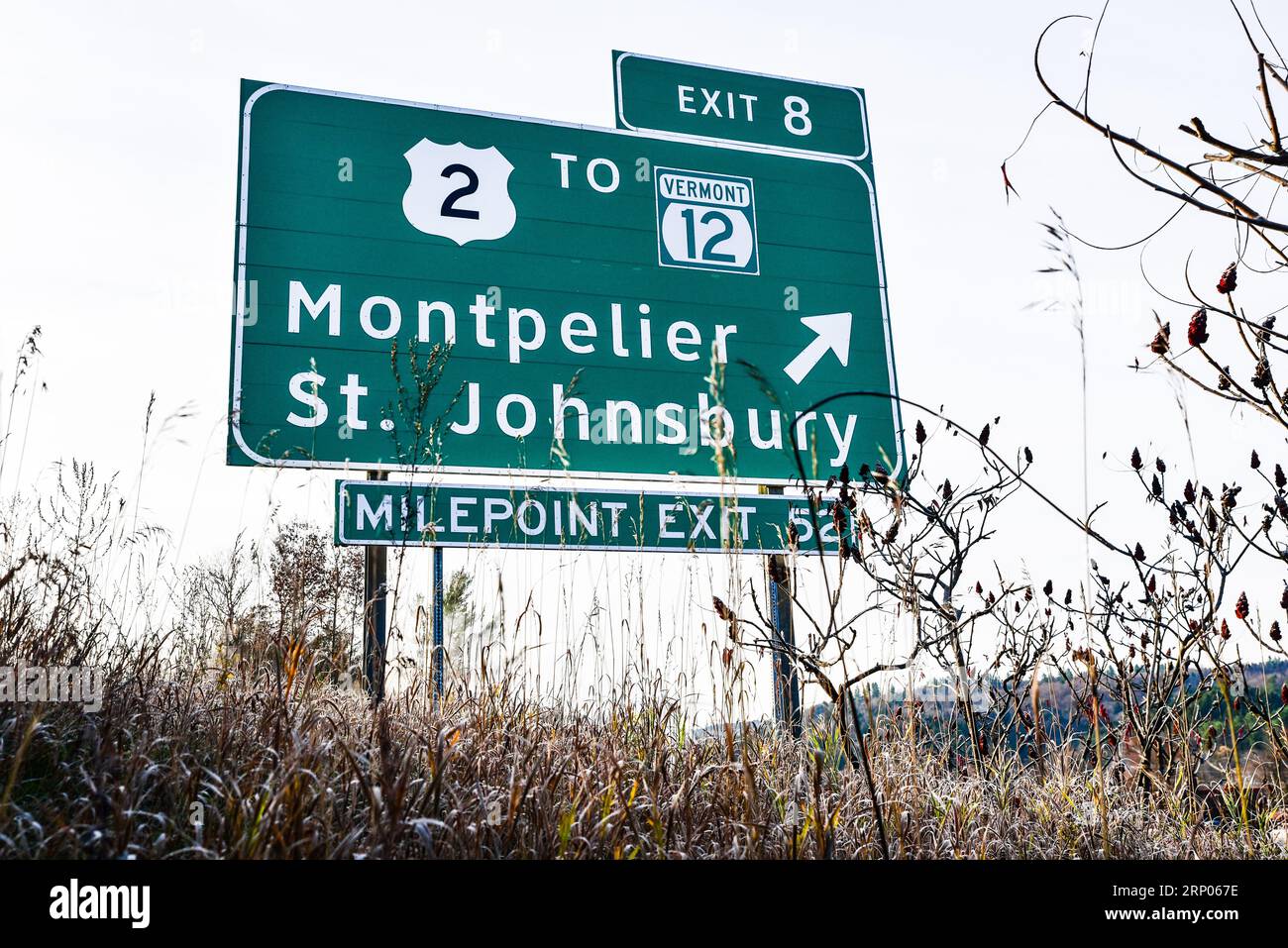 Señal que muestra la salida de la carretera interestatal 89 hacia Montpelier, Vermont y St Johnsbury, Vermont, EE.UU. VT Foto de stock