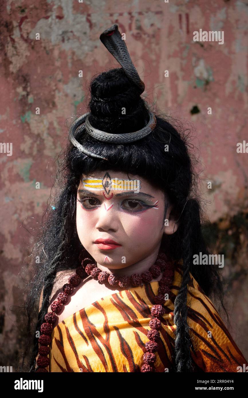 Narayanganj, Dhaka, Bangladesh. 6th Sep, 2023. Children dressed in