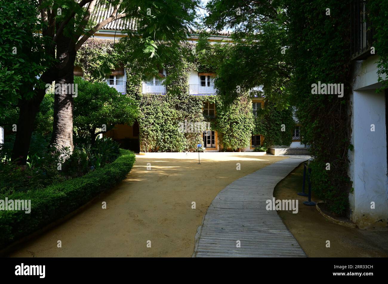 Los jardines del Palacio de las Duenas. Foto de stock