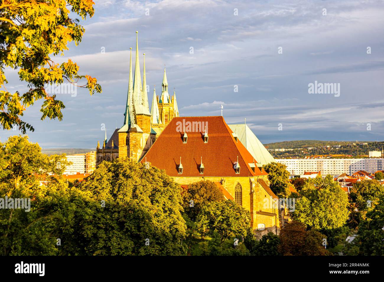 Paseo a finales de verano por la capital de Turingia - Erfurt - Alemania Foto de stock
