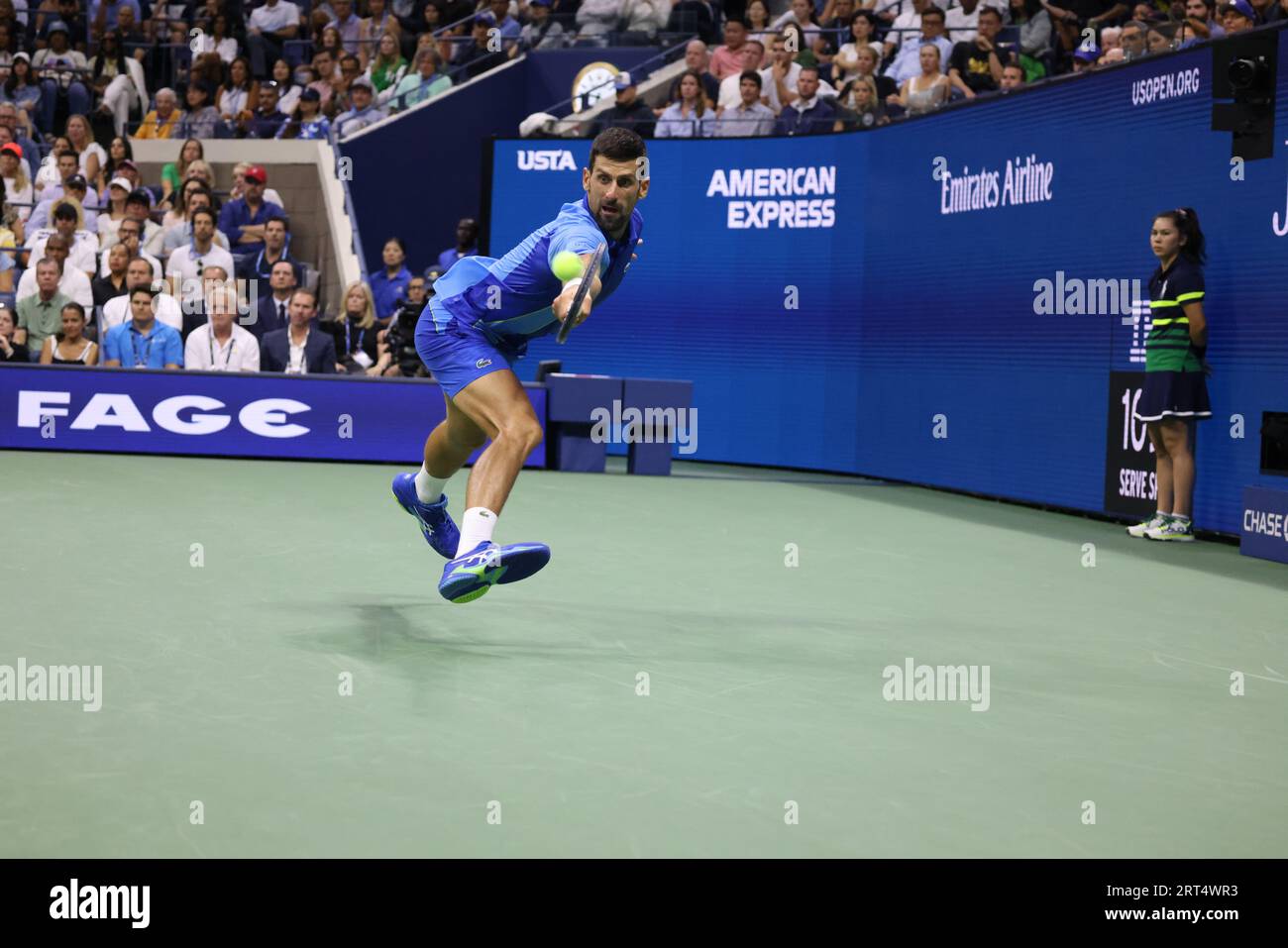 Novak djokovicacondicionamiento fotografías e imágenes de alta