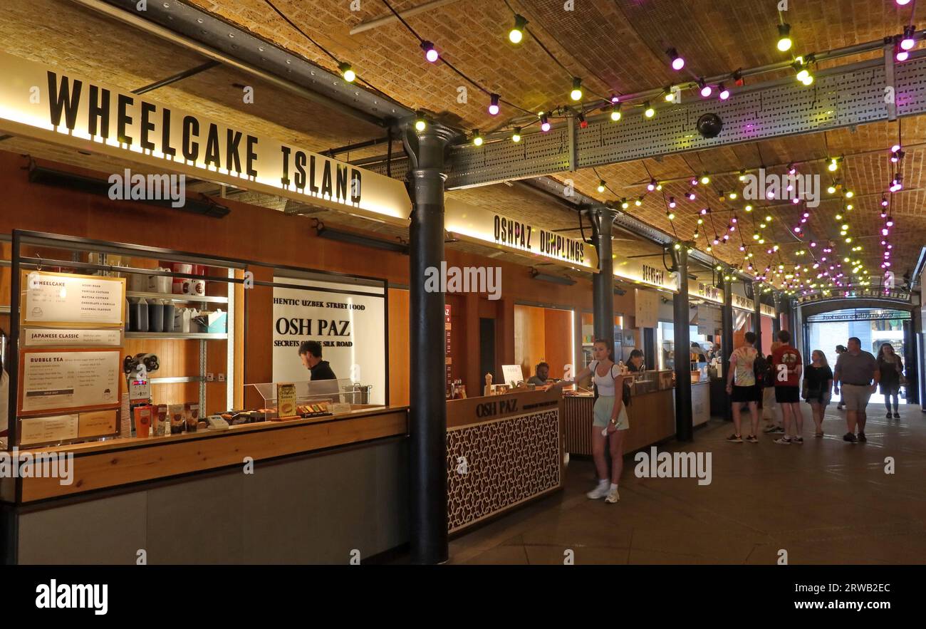 Isla de pastel de ruedas fotografías e imágenes de alta resolución Alamy