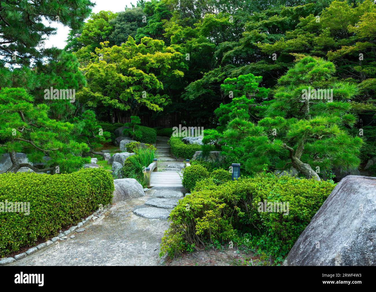 Jardín japonés del parque Ohori, región de Kyushu, Fukuoka, Japón Foto de stock