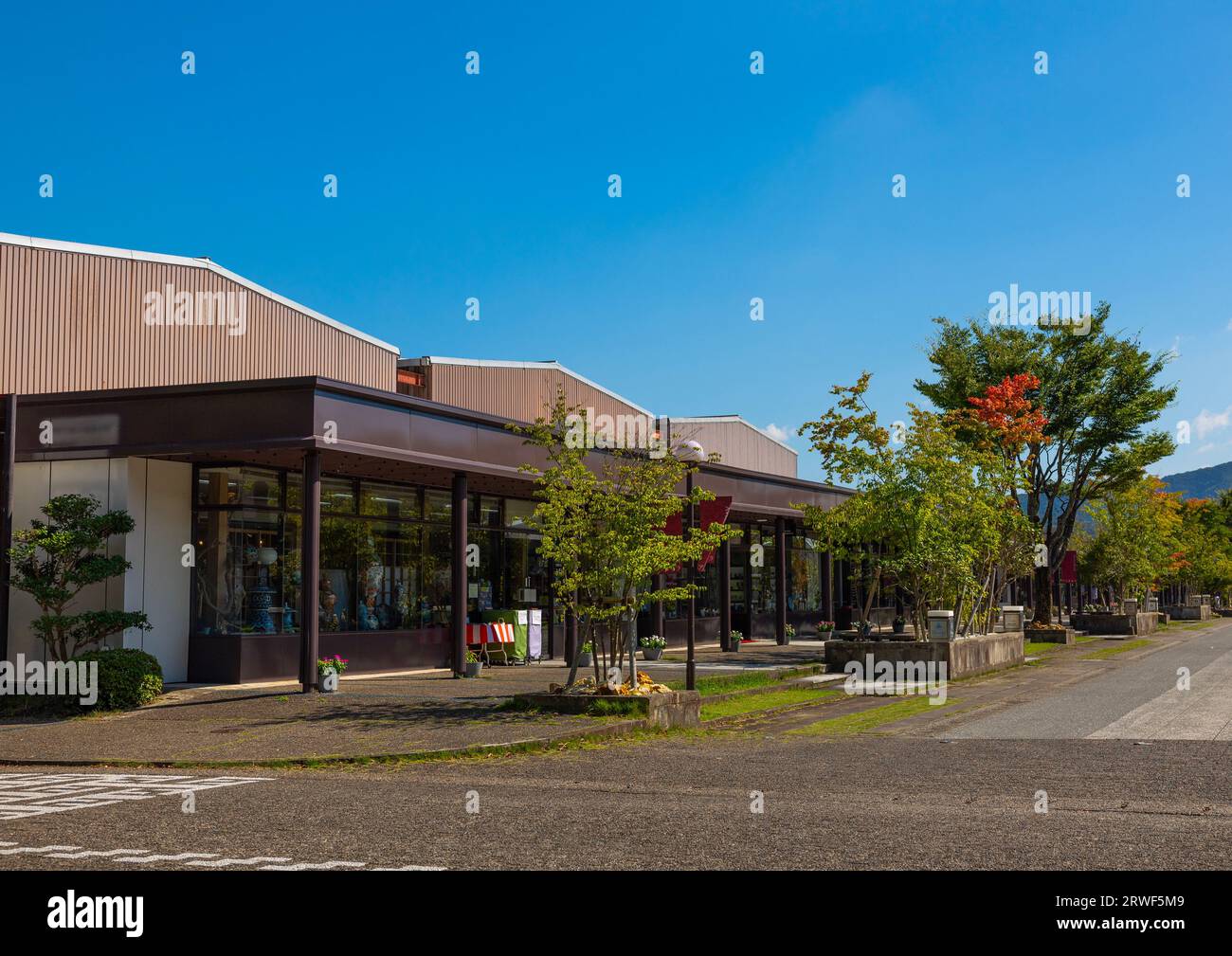 Tiendas de porcelana Arita Será, región de Kyushu, Arita, Japón Foto de stock